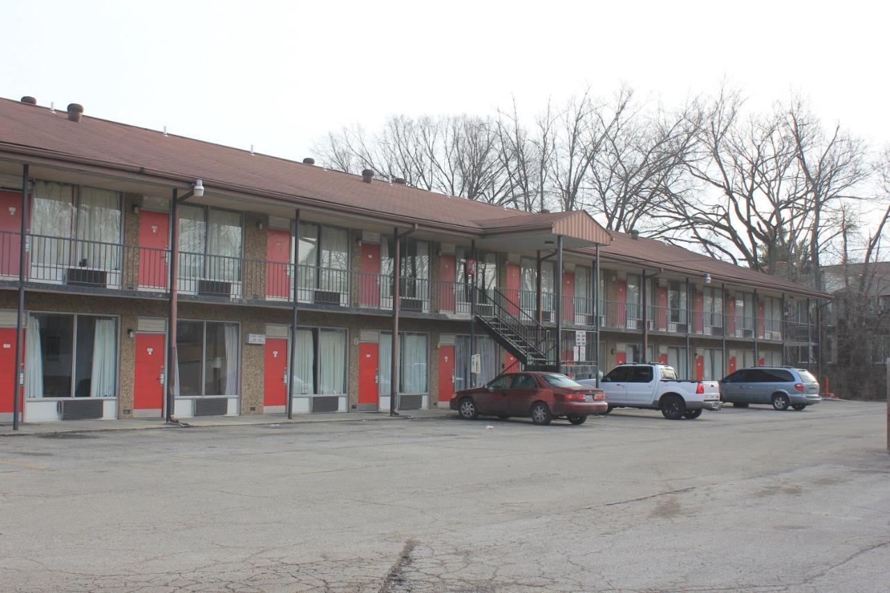 Red Carpet Inn - Louisville Bagian luar foto