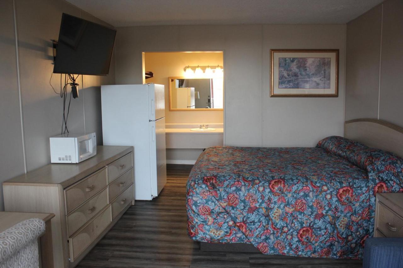 Red Carpet Inn - Louisville Bagian luar foto