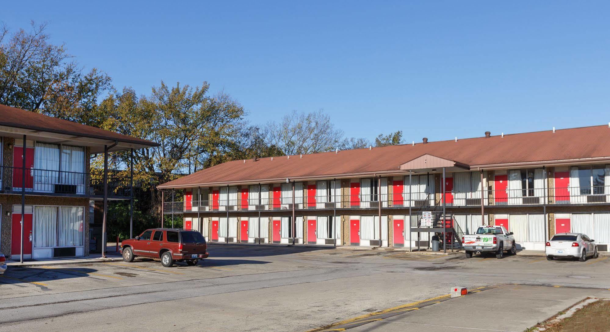 Red Carpet Inn - Louisville Bagian luar foto