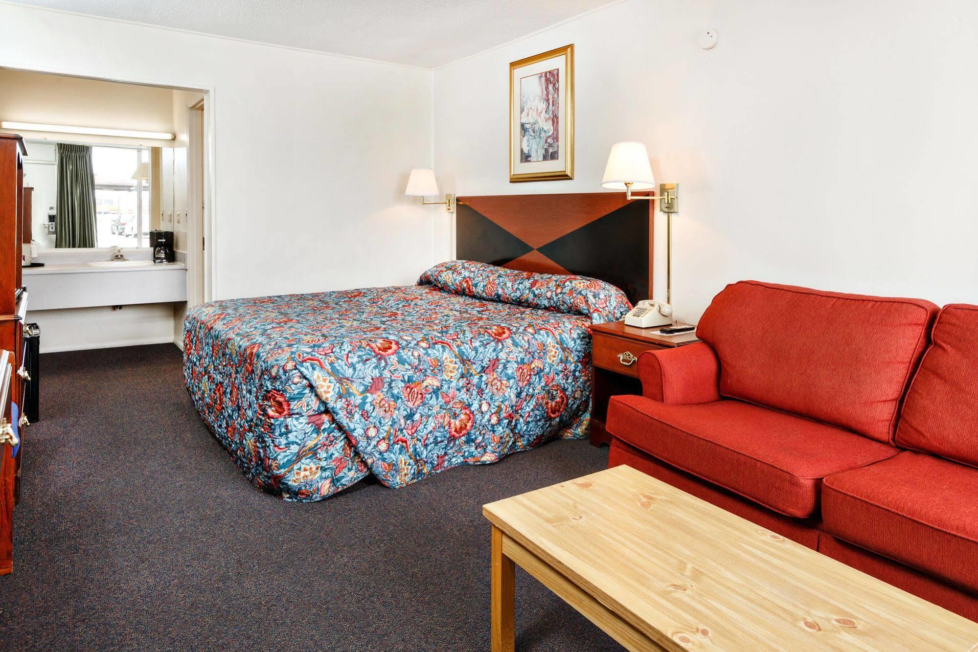 Red Carpet Inn - Louisville Bagian luar foto